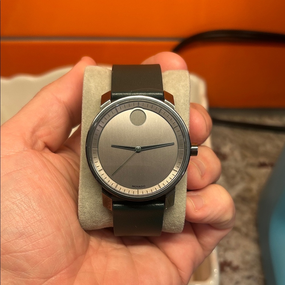 Movado Museum Classic 40mm Gray Dial Green Strap Swiss Quartz Watch